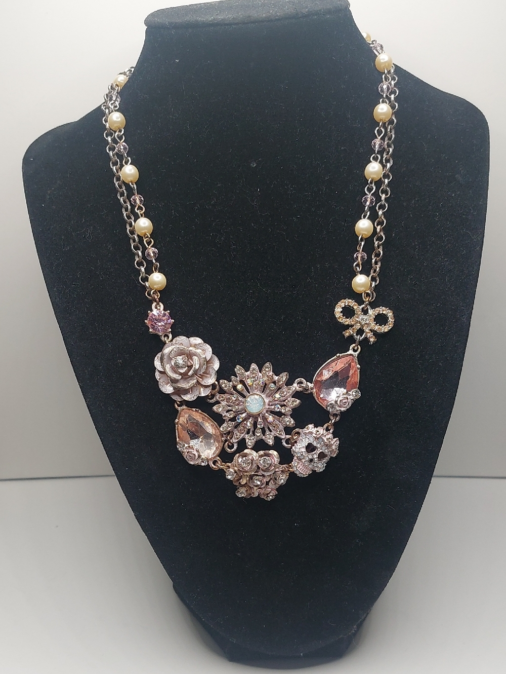 Betsey Johnson Rhinestone Skull Floral Bow Choker Necklace